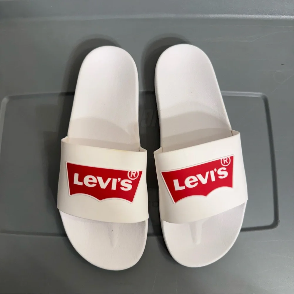 Levi's Red Logo White Slide Sandals